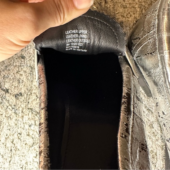 Tory Burch Women's Perry Loafer Flats Silver Metallic - Picture 7 of 7